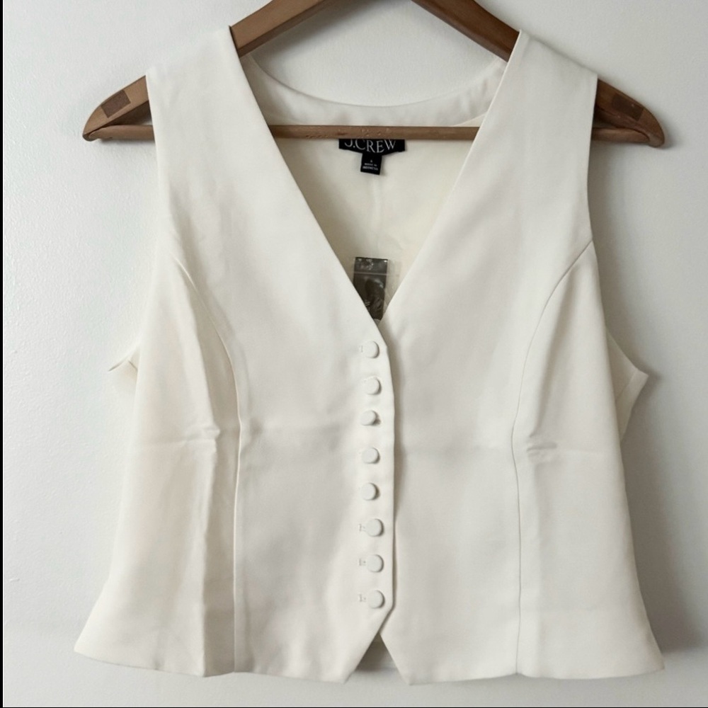 NWT J. Crew 6 White Button-up Crepe Vest Top